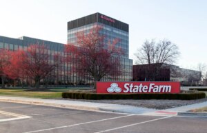 State Farm oferecerá reembolso médio de US$ 100 para clientes de seguros de automóveis