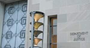 DOJ destrói escritório que ajuda imigrantes mais pobres a obter assistência jurídica acessível, dizem fontes