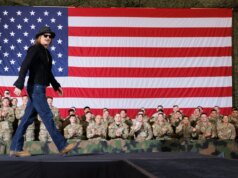 Tripulação do exército aterrada após pilotar helicópteros perto da casa de Child Rock