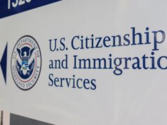 Administração Trump reduz repressão ao asilo, dizem fontes