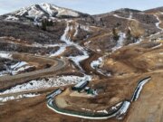 A histórica seca de neve no Ocidente pode causar escassez de água e incêndios florestais