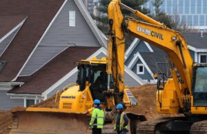 Senado aprova projeto de lei de habitação bipartidário abrangente, mas obstáculos na Câmara permanecem