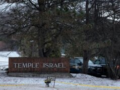 A ex-mulher disse ao 911 que o atacante da sinagoga period "não estável" antes do incidente