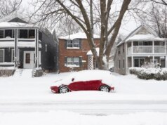 Nevascas, tempestades severas e onda de calor atingiram os EUA com uma série de condições climáticas extremas