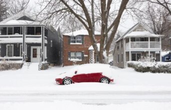 Nevascas, tempestades severas e onda de calor atingiram os EUA com uma série de condições climáticas extremas