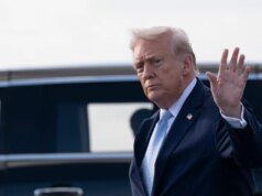 Trump votou pelo correio na Flórida, apesar de ter convocado a votação pelo correio "trapaceando"