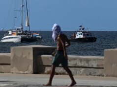 Trump diz que tem "sem problemas" com petroleiro russo trazendo petróleo para Cuba