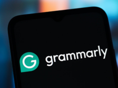Grammarly take away recurso de IA que usava identidades reais de autores e enfrenta ação coletiva