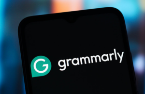 Grammarly take away recurso de IA que usava identidades reais de autores e enfrenta ação coletiva