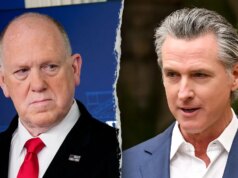 Homan responde ao apresentador da CBS sobre a culpa pelo desligamento do DHS e aponta os democratas como os culpados