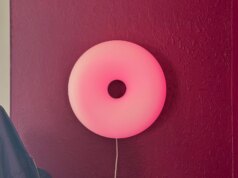 A lâmpada inteligente Ikea Varmblixt preenche um buraco de rosca na minha vida