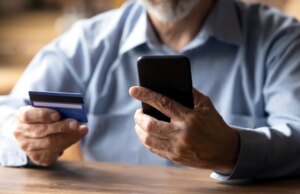 Como a fraude com cartão de débito pode acontecer sem usar o cartão