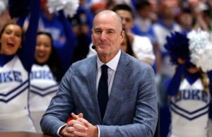 O analista de basquete universitário Jay Bilas não tem nenhuma preocupação sobre o NIL afetar o March Insanity: ‘Nunca estive melhor’