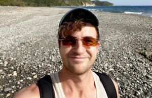 Homem faz viagem extrema de 8 horas para outro país e volta para casa no mesmo dia