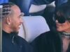 Kim Kardashian e Lewis Hamilton de mãos dadas em Tóquio – ASSISTA