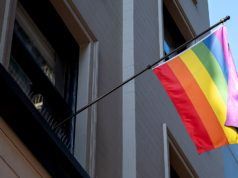 Grandes empresas recuam das classificações corporativas LGBTQ em queda dramática em um ano