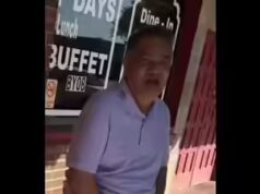 Homem flagrado pela câmera urinando em frente a restaurante indiano no Texas, diz que não conseguiu segurar