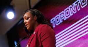 Tempo ganha cara ou coroa com Fireplace, escolherá o sexto lugar no draft de entrada