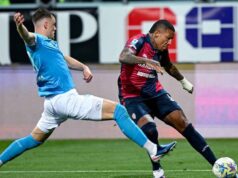 Gol de McTominay dá vitória ao Napoli sobre o Cagliari e segundo lugar na Série A