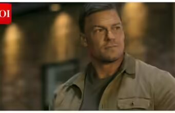 Imagens da câmera corporal de Alan Ritchson divulgadas após briga com vizinho – ASSISTA