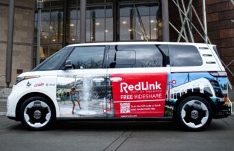 Novo serviço EV gratuito e sob demanda é lançado em Redmond para transportar passageiros para metrô leve