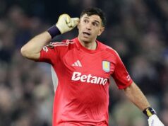 Villa derrota o Lille em vitória rotineira e garante vaga nas quartas de closing