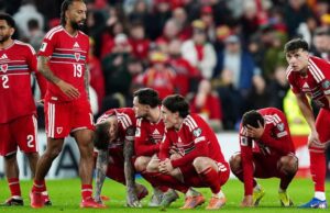 ‘Realmente difícil de suportar’ – As esperanças do País de Gales na Copa do Mundo terminaram com a derrota na Bósnia nos pênaltis