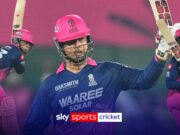 ‘Isso é OBSCENO!’ | Celebrity de 15 anos acerta FIFTY de 15 bolas no IPL