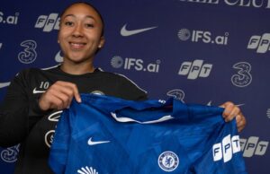Lauren James segue o irmão Reece na assinatura de novo contrato com o Chelsea