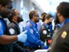 Conta de pagamento da TSA revelada enquanto paralisação deixa agentes sem pagamento e sobrecarrega a segurança do aeroporto