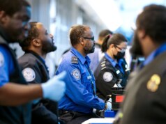 Conta de pagamento da TSA revelada enquanto paralisação deixa agentes sem pagamento e sobrecarrega a segurança do aeroporto