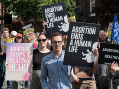 Líder pró-vida critica projeto de lei ‘insano’ do Reino Unido que descriminalizaria certos abortos até o nascimento