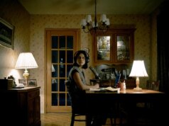 Crítica de ‘Undertone’: um filme de terror perturbador que foi feito para ser ouvido