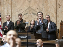 Governador de Washington diz que assinará imposto sobre milionários