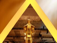 Dentro do Governors Ball, onde as estrelas tiveram seus Oscars gravados e comeram nuggets de frango com caviar