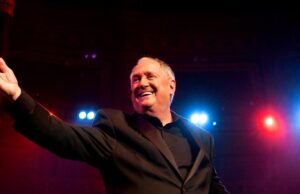 Causa da morte de Neil Sedaka revelada após ‘falecimento repentino’