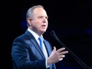 O crédito fiscal para filmes e TV da Califórnia está funcionando, mas é necessária ajuda federal, dizem os legisladores