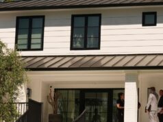 Mulher da Flórida se declara inocente de atirar na casa de Rihanna