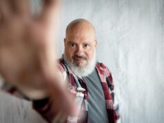 David Cross diz que os especiais de stand-up não são mais especiais, a menos que os quadrinhos comecem a quebrar algumas regras