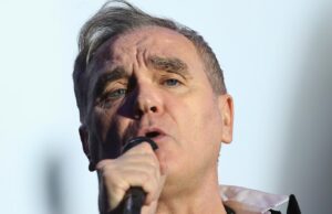 Morrissey cancela present na Espanha depois que festividades locais o privaram de sono