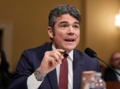 A renúncia de Joe Kent por causa da guerra no Irã reacende os temores do anti-semitismo e o debate sobre a influência israelense