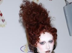 Chappell Roan recua depois que o astro do futebol Jorginho alega que sua filha foi maltratada