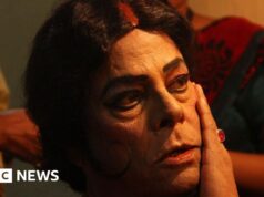 O homem que se tornou uma das maiores rainhas do palco da Índia