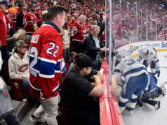 Comédia para evitar penalidades: o faut evitar os picos do relâmpago