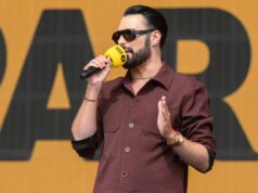 Rylan Clark diz ‘Eu não me importo’ enquanto pede à mãe Linda que ‘deixe-os’ em casa