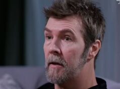 O comediante Rhod Gilbert retorna à TV pela primeira vez após diagnóstico de câncer