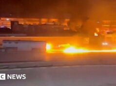 Assista: Caminhão de combustível deixa rastro de fogo em estrada na Síria