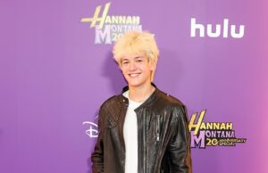 O filho nepo do chef australiano Curtis Stone, Hudson, 14, anuncia grandes novidades em sua carreira em Hollywood