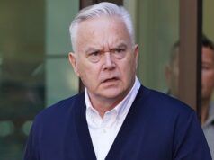 Huw Edwards foi inundado com ofertas de TV para ‘contar seu lado da história’, afirma ex-publicitário