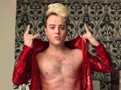 John Grimes, de Jedward, diz que trolls comentando sobre seu ganho de peso em meio ao retorno à TV e comparando seu físico ao apogeu do pop ‘dói’ enquanto ele tira a camisa para uma postagem fortalecedora: ‘Não posso usar denims skinny 24 horas por dia, 7 dias por semana’